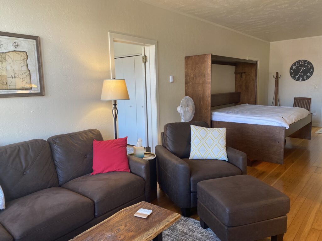 Tiger Station Loft A Salem Stays